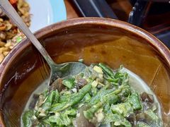 -湖南人家湘菜馆(镇江路店)