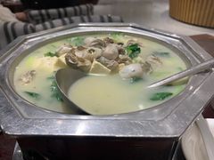 -赶海部落海鲜城(海阳路店)