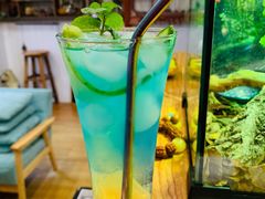 -Rabbit Cafe私房西餐甜点咖啡(栖霞路店)