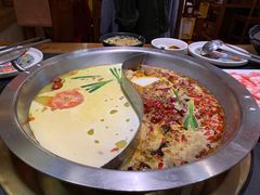 -沸炉重庆老火锅(军事博物馆店)