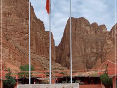 -天山神秘大峡谷