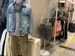 -BIGOFFS 超级折扣(仁恒伊势丹店)