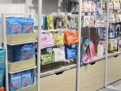 -宠小格时尚宠物生活馆(唐镇店)