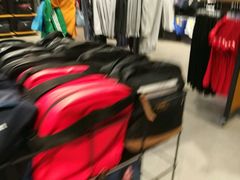 -PUMA品牌自营折扣店(武汉永旺梦乐城店)