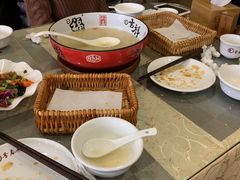 -李春秋驴肉火烧总店
