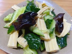 -亮亮面馆(经六路店)
