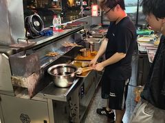 -老街烧烤大排档·地道湖北菜·龙虾馆(汉口火车站店)
