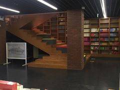 -外研书店(北京外国语大学西校区北外国际大厦店)