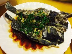 -覃记海鲜美食餐厅