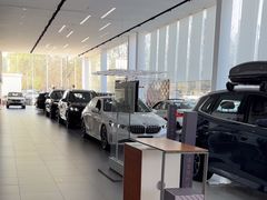 -北京中升宝辉宝马4S店