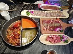-热火朝天鲜切牛肉火锅(南强街巷店)