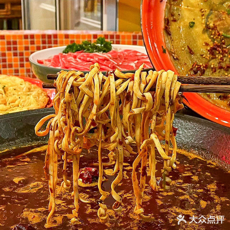 永远爱[爱心]这家火锅店｜根本不用去重庆