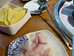 -7号院街鲜鱼府·涮烤一体(酒城华府总店)