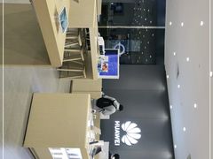 -华为授权体验店(中山公园来福士)