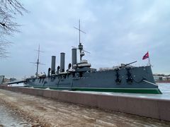 -阿芙乐尔号巡洋舰