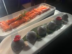 爆浆黑虎虾丸-大隐·成都火锅Bistro(合生麒麟新天地店)