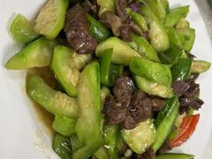 -辉记虾塘海鲜农庄