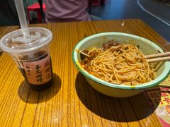 -鞠老头钵钵面(大坪店)