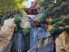 -七彩云南古滇温泉山庄