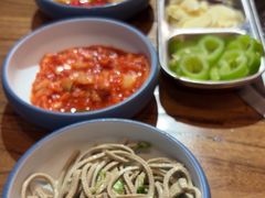 -明洞阿姨·韩式酱蟹烤肉·创意料理(三元桥店)