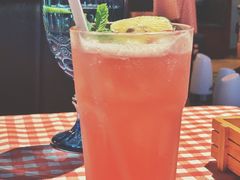 -鲨鱼美式餐厅酒吧Sharky