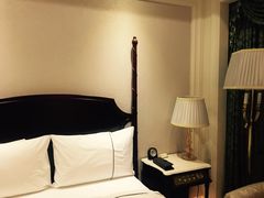 -茂名熹龙国际大酒店(人民广场高铁站店)