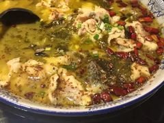 青椒酸汤鱼-赵记煎饼卷大葱(东岳店)