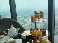靠窗位-瑞吉酒店·The Drawing Room闲逸廊·云端下午茶·夜奢Whiskey