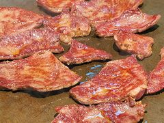 -阪尚皇·原切牛排·烤肉火锅自助(北京路店)