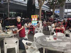 -老街烧烤大排档·地道湖北菜·龙虾馆(汉口火车站店)