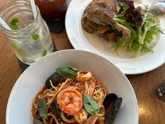 -ROAST coffee & eatery