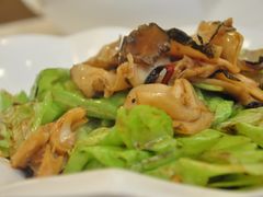 头菜爆螺片-品海楼·大连海胆锅贴馆(东港店)