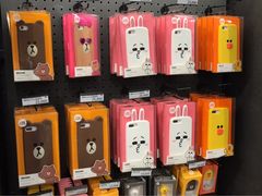 -LINE FRIENDS Garosu-gil Flagship Store