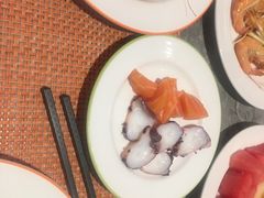 -松咖啡自助餐厅·松北香格里拉