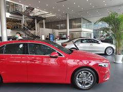 -北京鹏龙大道奔驰4S店(纪家庙店)