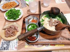 -小满手工粉(上海新世界城店)