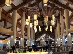 -亚龙湾喜来登·美景台大堂吧