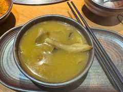 -一朵菌·野生菌探索家火锅(南亚店)