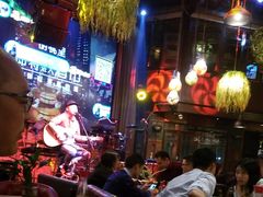 -胡桃里乐队酒馆(鎏嘉码头店)