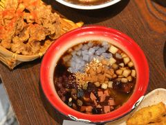 -爆炸头阿姨小四川正宗川味小吃(无任何分店)