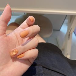 -孔雀手美甲美睫护理