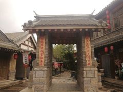-雪山彩虹谷景区