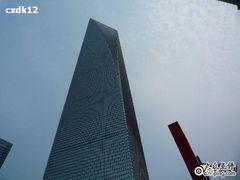 the-exterior-of-the-上海柏悦酒店