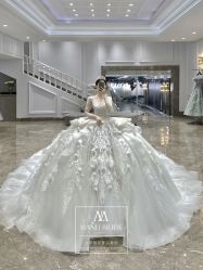 -MANLI BRIDAL婚纱