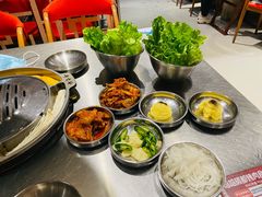 -哈哈碳都·牛肋条无限自助烤肉(台江万达店)