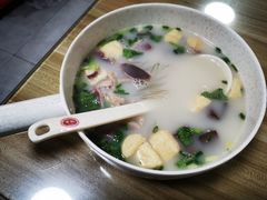招牌老鸭粉丝汤-胡记锅贴·沪上游子老鸭粉丝汤(太原路店)