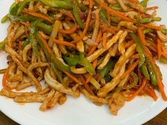 -津鲁园饭店