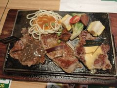 -豪客来牛排(重庆三峡广场步行街1704店)