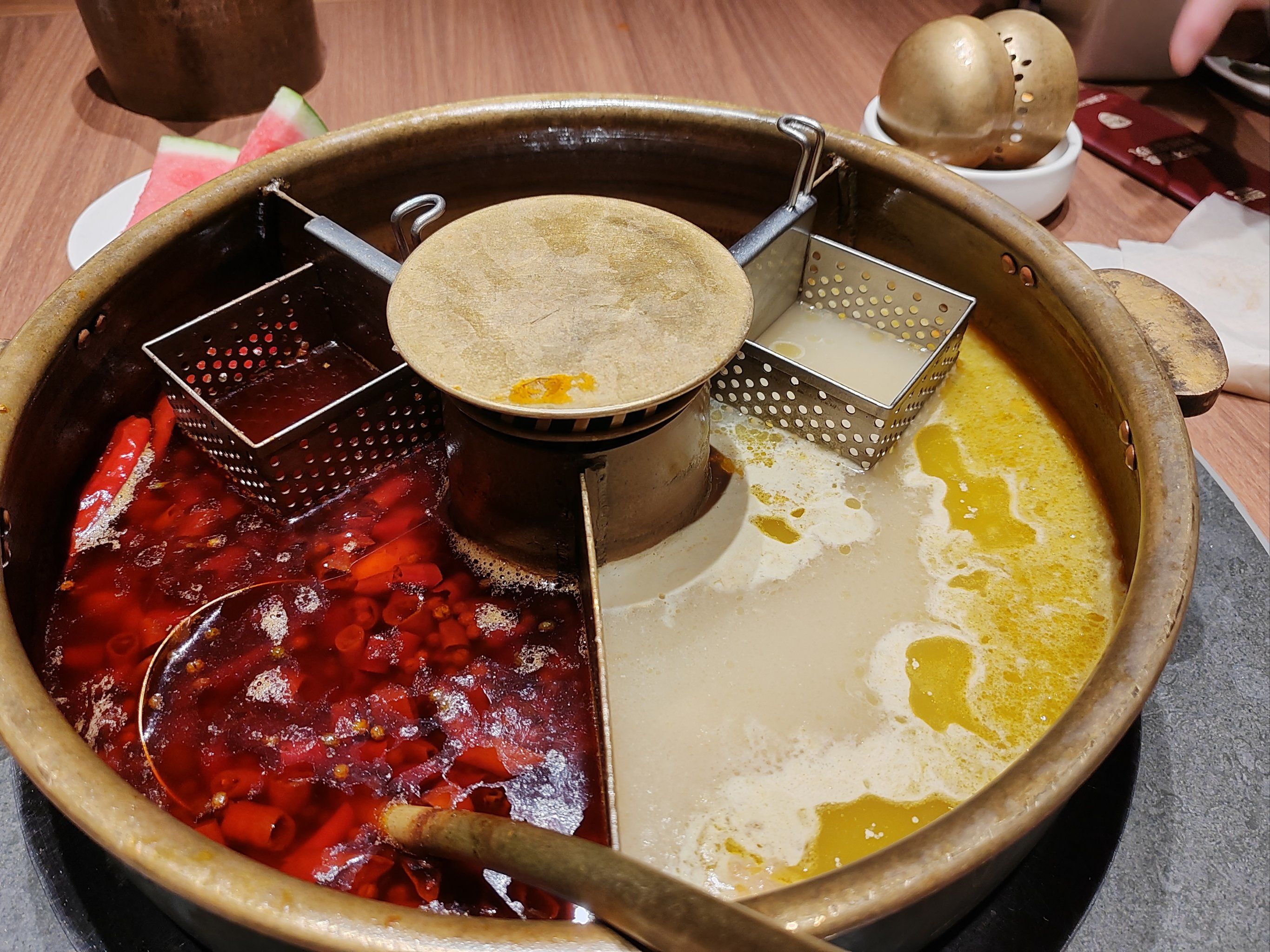 今天吃巴奴火锅吃撑了,超满足