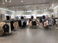 -H&M(华润万象城店)